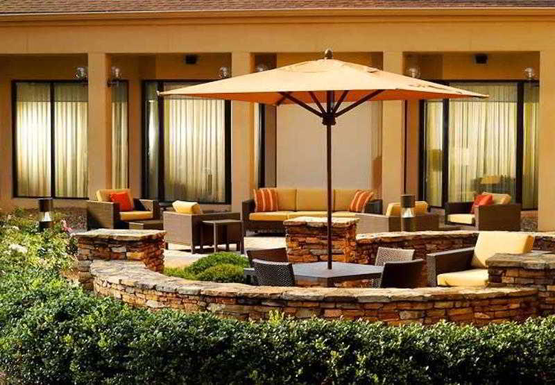 Courtyard By Marriott Atlanta Airport South/Sullivan Road College Park Exterior foto
